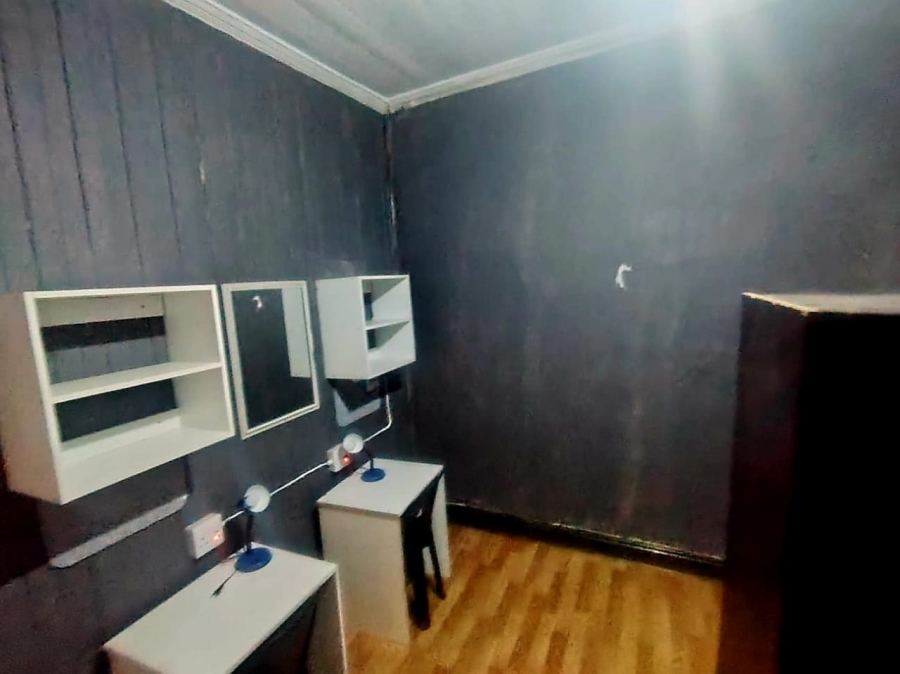 10 Bedroom Property for Sale in Quigney Eastern Cape